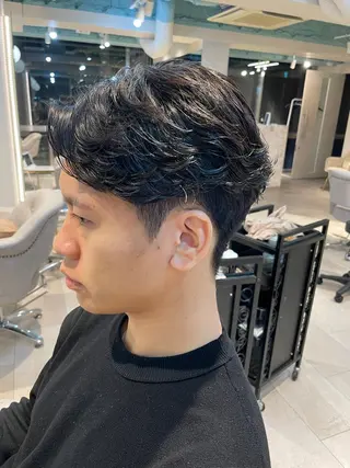 メンズ メンズ専門/センター パート/根本 彩永のヘアスタイル