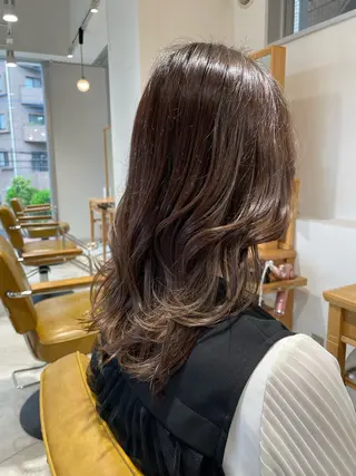 ロング カラー 鈴木弥月/大人ボブ× 透明感カラーのヘアスタイル