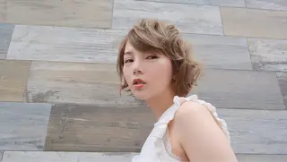 ショート カラー イガラシ ジュン/髪質改善のヘアスタイル