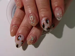 ミディアム 花田 茜のネイルデザイン