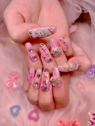 ネイル シェアサロンLei.g(レイジー)所属・3Dアートネイル💗 都築レナのネイルデザイン