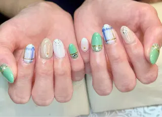 ショート カラー ネイル ネイルサロン　リリーブランシュ所属・森 瑞紀のネイルデザイン