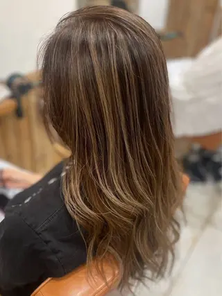 ロング カラー Wカラーレイヤーカ ット⚡️CHIAKIのヘアスタイル