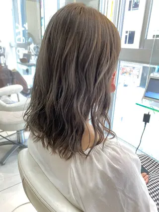 ミディアム カラー アレンジ＆ショート 💙YUKINOのヘアスタイル