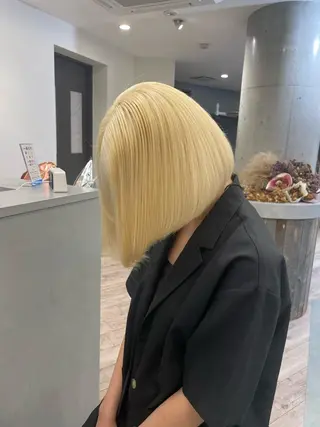 ミディアム ♡似合わせハイトーン ♡maiのヘアスタイル