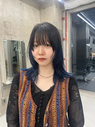 ミディアム ボブ/ハイトーン YUIのヘアスタイル