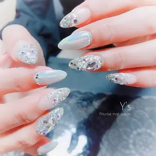 ネイル YUMI NAGAI  のネイルデザイン