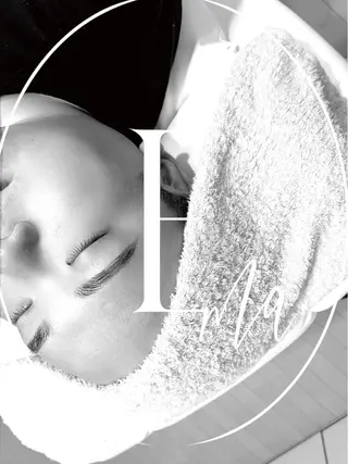 アイブロウ Ema所属・Ema/マツパ/マツ エク/眉/脱毛🌷のマツエク・マツパデザイン