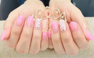 ネイル CROWN プライベートサロンのネイルデザイン