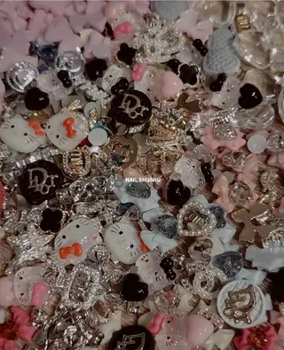 ネイル 3dパーツ/流行り 👧shushu❤️のネイルデザイン