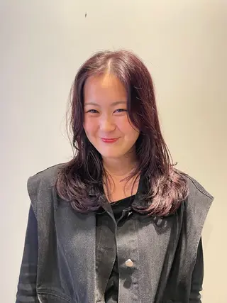 セミロング Toiro 横浜所属・🎀レイヤー/パーマ カラー/ai🎀のヘアスタイル