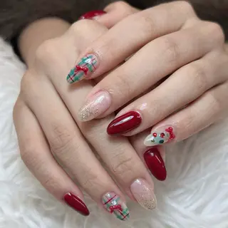 ネイル ゴテゴテ ネイルのネイルデザイン