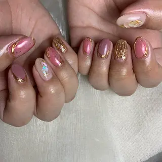 ネイル repos~ルポ~所属・里見 麗のネイルデザイン