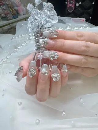 ネイル クイーンズネイル銀座所属・Queeens nailのネイルデザイン