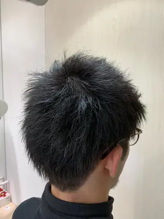 ショート メンズ 店長ハイトーンカラー 柞山史奈のヘアスタイル