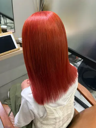 セミロング カラー Vélua/miiu所属・韓国束感まつ毛 /Takaのマツエク・マツパデザイン