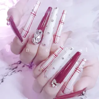 ネイル u n o n a i l 01のネイルデザイン