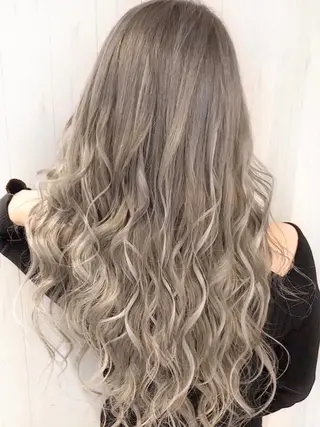 ロング カラー ヘアアレンジ Device ディバイスのヘアスタイル