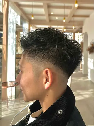 ショート メンズ and c所属・NISHI （ニシ）のヘアスタイル