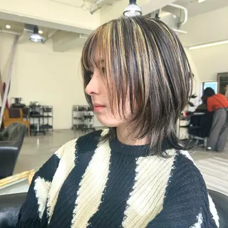 ミディアム カラー 7Bridge 滝内ひよりのヘアスタイル