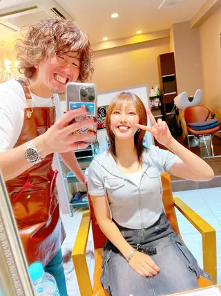 セミロング カラー Refuge by produceのヘアスタイル