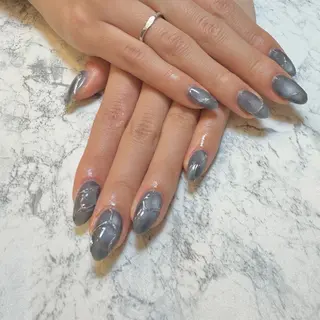 ネイル M’s + エムズプラスのネイルデザイン