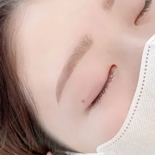 アイブロウ 🍨 okabe mio 🍨のマツエク・マツパデザイン