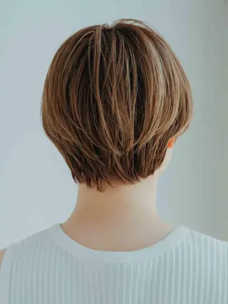 カラー 竹廣 春奈のヘアスタイル