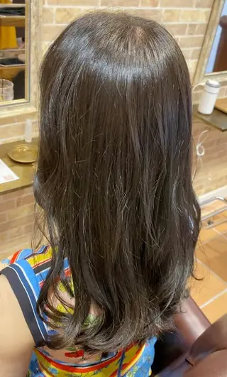 ロング カラー ブリーチなし✨艶髪 カラー𓃲YAGIのヘアスタイル