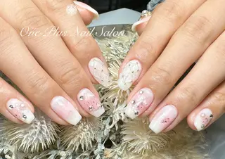 ショート ネイル One Plus Nail Salonのネイルデザイン