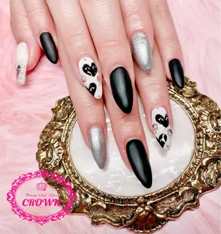 ネイル CROWN プライベートサロンのネイルデザイン