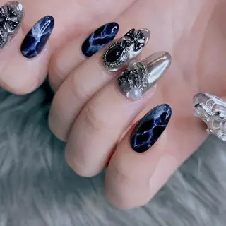 ネイル NOIROUGE所属・NOI ROUGEのネイルデザイン