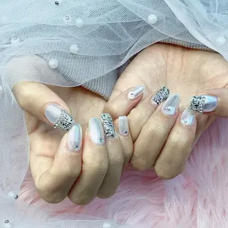 ネイル パーツ全部¥110 サロンミミのネイルデザイン