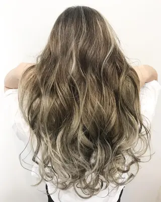ロング カラー grow恵比寿【グロウ】髪質改善/ハイライト/ブリーチ/レイヤーカット所属・奥野 貴史　代表　レイヤーのヘアスタイル