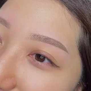 アイブロウ Madoka Mitobeの眉毛・アイブロウイメージ