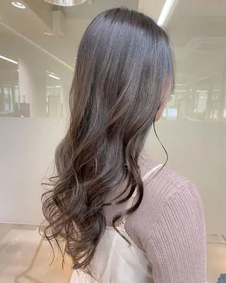 セミロング カラー SALOWIN神戸三宮East店所属・【透明感、艶髪】西村 有司のヘアスタイル