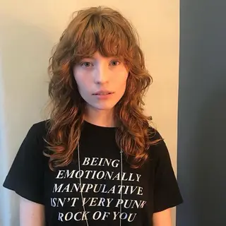 ロング パーマ YOKO/パーマ レイヤーカットのヘアスタイル