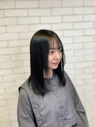 セミロング カラー ヨシダ フミノリのヘアスタイル
