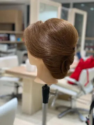 ヘアアレンジ newi銀座所属・大人髪質改善/ 源美晴のヘアスタイル