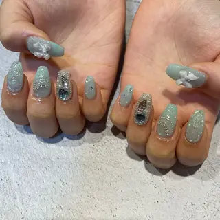 ネイル 友野 遥のネイルデザイン