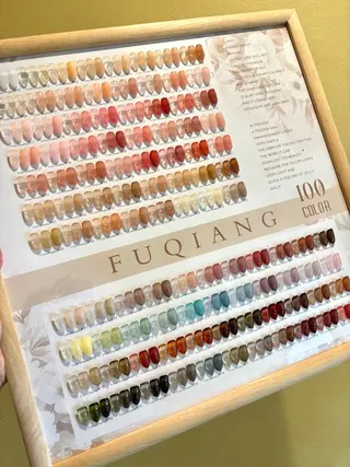 ネイル Nailsalon Graciasのネイルデザイン