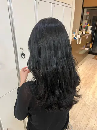 ロング カラー KEEN.渋沢/ 横溝小夏のヘアスタイル