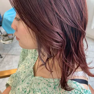 ミディアム カラー ヘアアレンジ サナ🌱 切りっぱなしボブのヘアスタイル