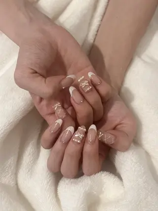 ミディアム T. Kasumiのネイルデザイン