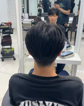 ショート メンズ 【シャドウパーマ センターパート】義心のヘアスタイル