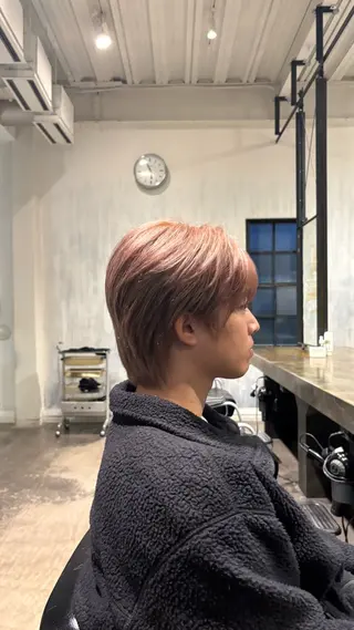 ショート ecru所属・RINTO/ 北浦和/艶カラーのヘアスタイル