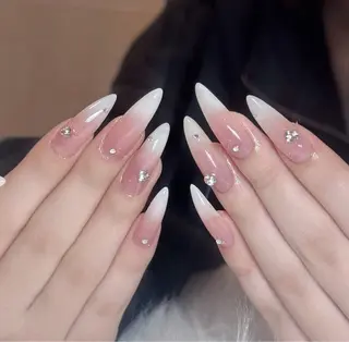 ネイル Lyna 池袋のネイルデザイン