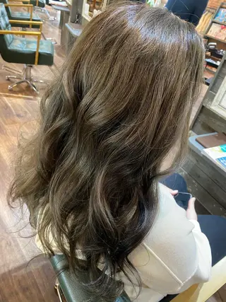 セミロング カラー ハイライト/インナー /ブリーチ/レイヤーのヘアスタイル