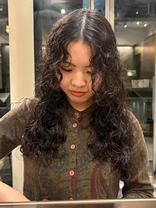 ロング パーマ 透明感カラー/パーマ オレンジmiyo⭐️のヘアスタイル