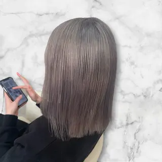 セミロング カラー セルバ所属・HIRORO ブリーチ/ハイトーンのヘアスタイル